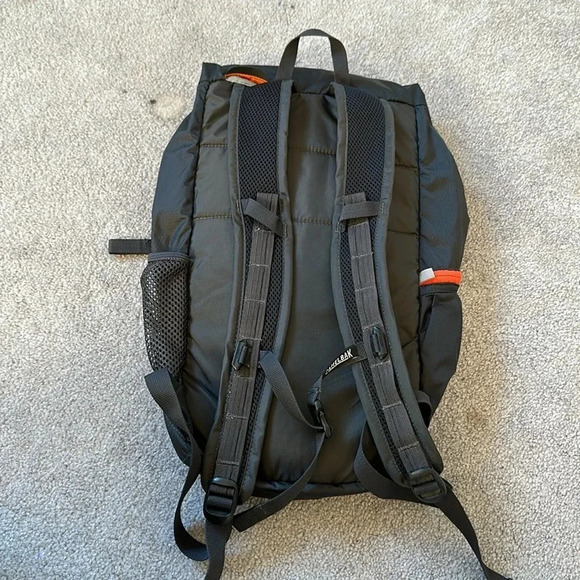 CAMELBAK Arete 18 EUC - Picture 3 of 5